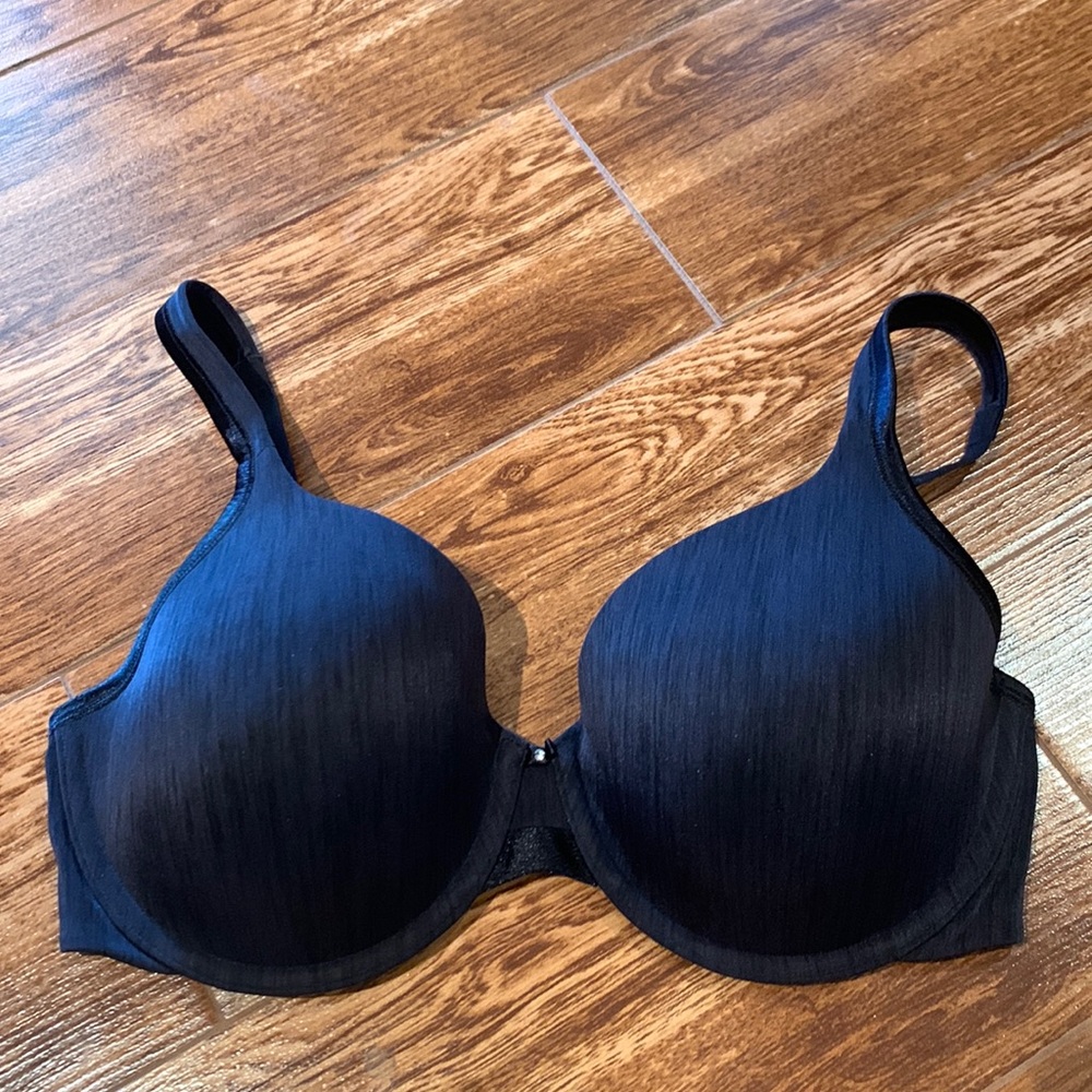 NWOT 34 DD Vanity Fair Bra 75338 illuminations black satin never worn underwire